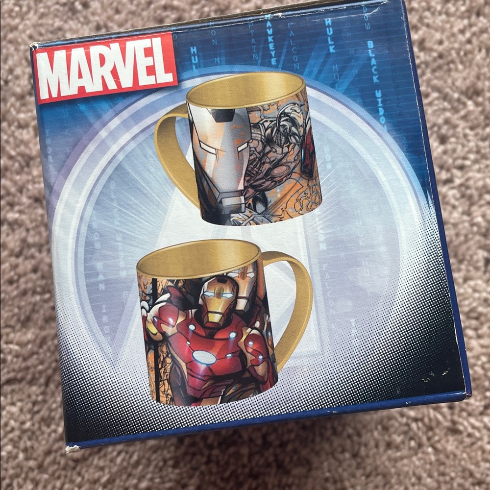 Marvel Iron Man Red and Gold Action Figure - Picture 7 of 8